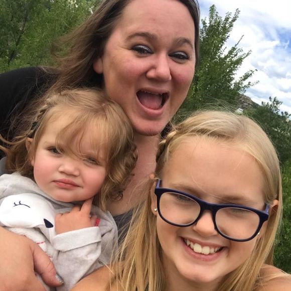 Meet your Posher, Courtney - Picture 1 of 1